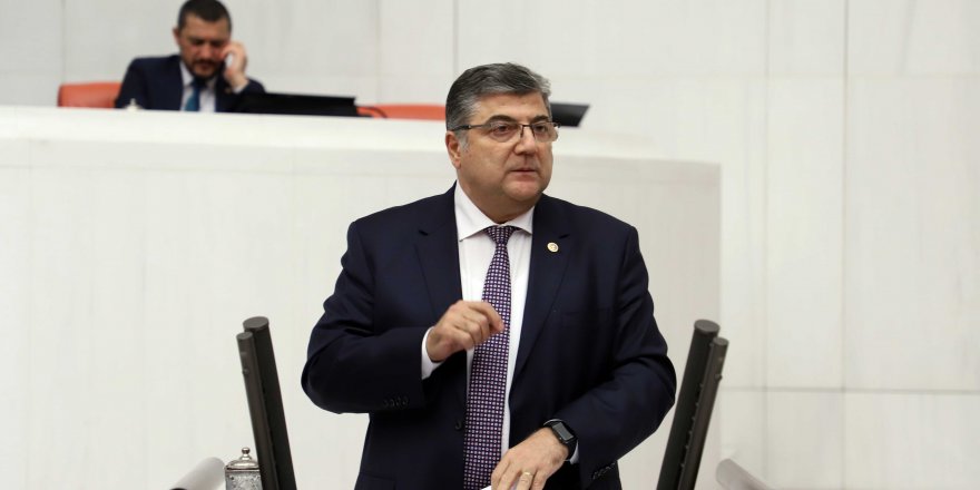MİLLETVEKİLİ SINDIR, “ANTEP FISTIĞI ÜRETİMİ YÜZDE 60 AZALDI, YEŞİL ALTIN ÜRETİCİSİ YALNIZ BIRAKILDI!”