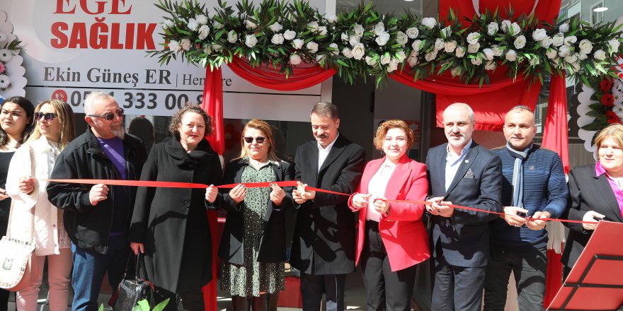 ATAKUM’DA ‘SAĞLIK KABİNİ’ HİZMETE AÇILDI