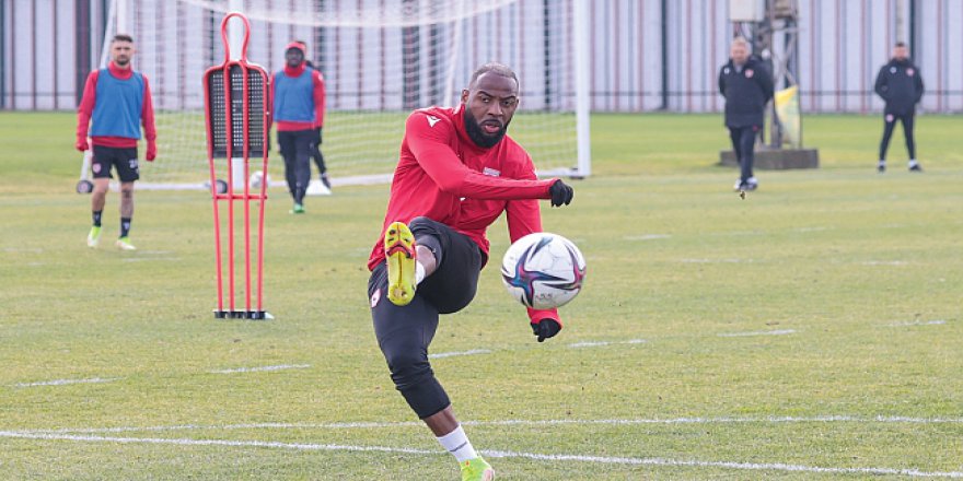 SAMSUNSPOR'DA TALLO GÖZLERİ DOLDURUYOR