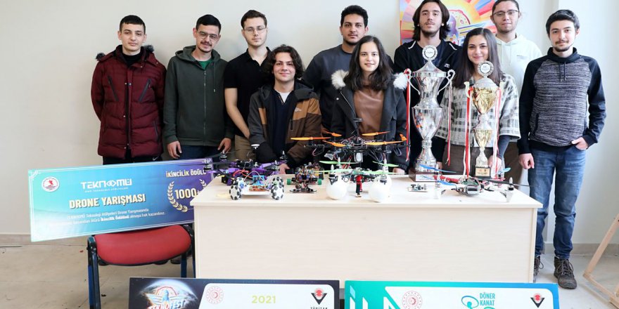 OMÜ'LÜ GENÇLER KENDİ YAZILIMLARIYLA ÜRETTİKLERİ DRONLARLA TEKNOFEST'TE YARIŞACAK