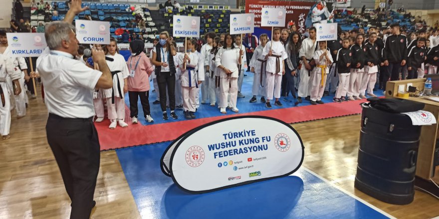 TÜRKİYE KARATE ŞAMPİYONASI'NA KATILAN KAFİLE HAVZA’YA DÖNDÜ