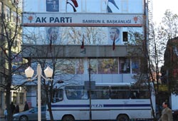 Ak Parti'ye "Çevik" koruma