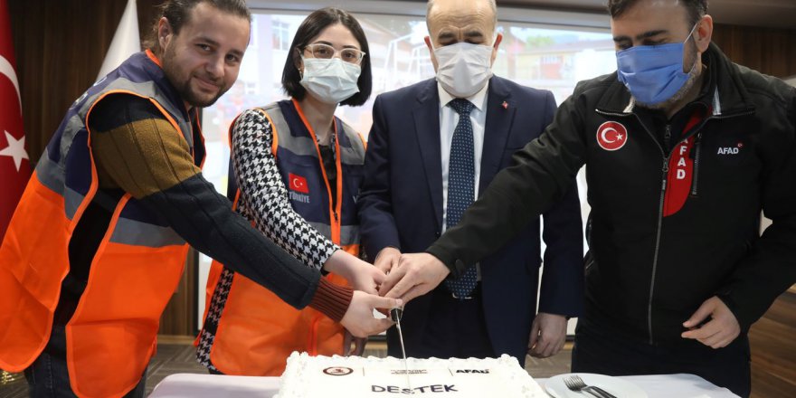 EĞİTİMLERİNİ TAMAMLAYAN AFAD GÖNÜLLÜLERİNE SERTİFİKALARI VERİLDİ.