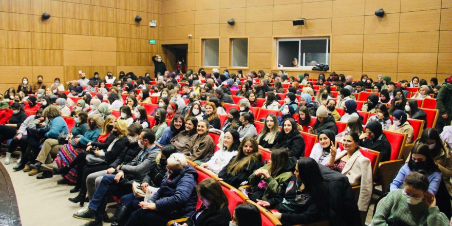 TİYATRO GÜNLERİ ETKİNLİĞİ BAŞLADI