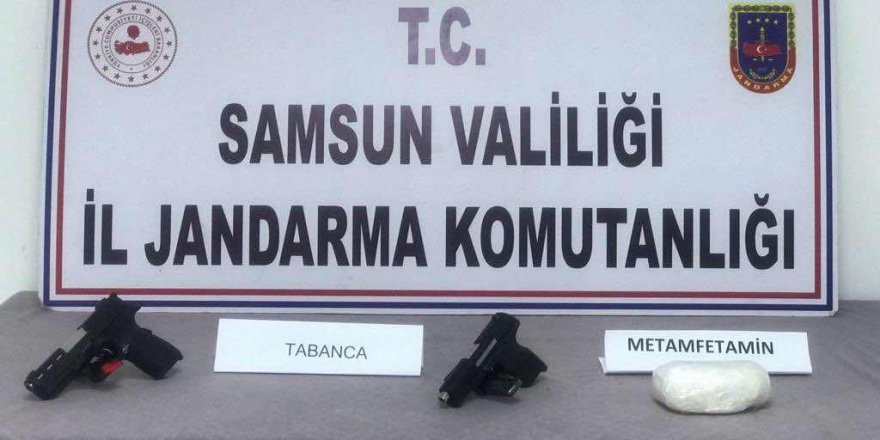 SAMSUN'DA RUHSATSIZ SİLAH VE 510 GRAM UYUŞTURUCU ELE GEÇİRİLDİ