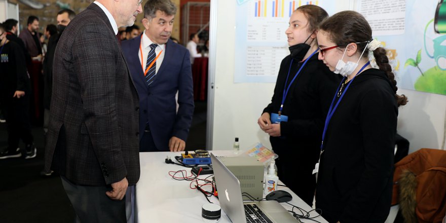 ORTAOKUL ÖĞRENCİLERİNİN TÜBİTAK PROJELERİ SAMSUN'DA YARIŞIYOR