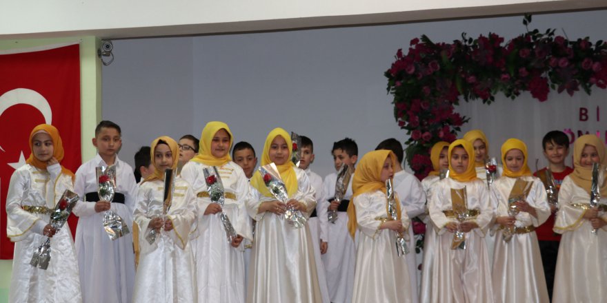 HAVZA’DA KURAN KURSU ÖĞRENCİLERİNDEN MUHTEŞEM GÖSTERİ