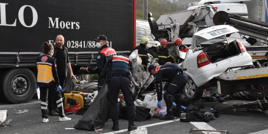 Ordu'da otomobilin tıra çarptığı kazada karı koca hayatını kaybetti