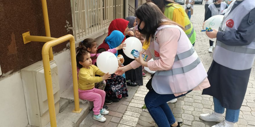 HAYATA ANLAM KATANLAR'DAN ÇOCUKLARA RAMAZAN HEDİYESİ