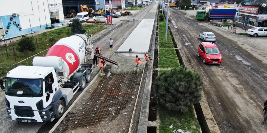 SANAYİLERİ BİRBİRİNE BAĞLAYAN BETON YOL