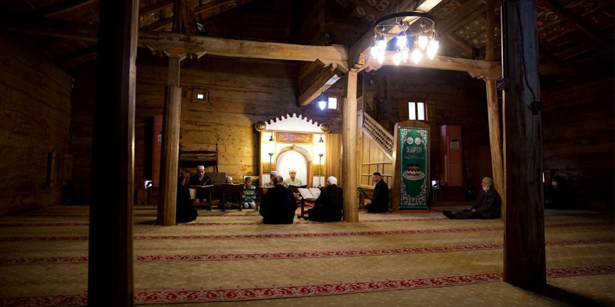 SELÇUKLULARDAN GÜNÜMÜZE AYAKTA KALAN AHŞAP CAMİ: GÖĞCELİ