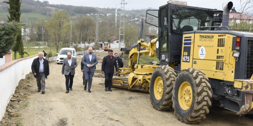 TEKKEKÖY'DE YENİLENMEYEN YOL KALMAYACAK