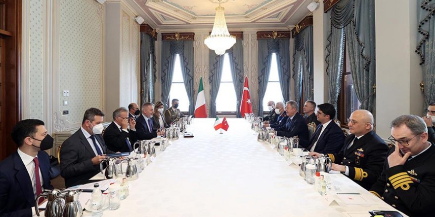 BAKAN AKAR, İTALYA VE İNGİLTERE SAVUNMA BAKANLARIYLA İKİLİ GÖRÜŞMELERDE BULUNDU