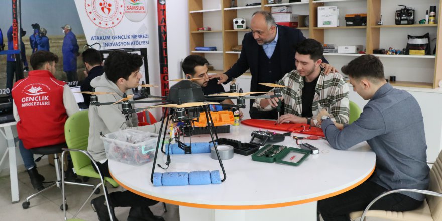 KARADENİZ'DE BOĞULMA VAKALARINI "CANKURTARAN" İHA İLE ÖNLENMEYİ HEDEFLİYORLAR