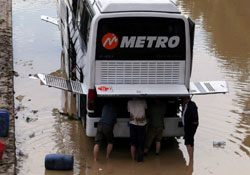 Valilikten 'sel' uyarısı