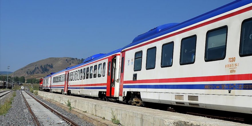 ULAŞTIRMA VE ALTYAPI BAKANLIĞI, RAMAZAN BAYRAMI DOLAYISIYLA TREN SEFERLERİNİ ARTTIRDI