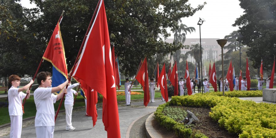 23 NİSAN COŞKUYLA KUTLANIYOR