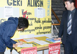 Öğretmenlerden protesto