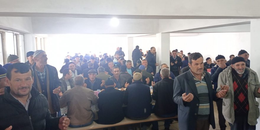BAŞKAN ÖZDEMİR ÇELİKLALAN MAHALLESİNDE AFAT KURBANINA KATILDI