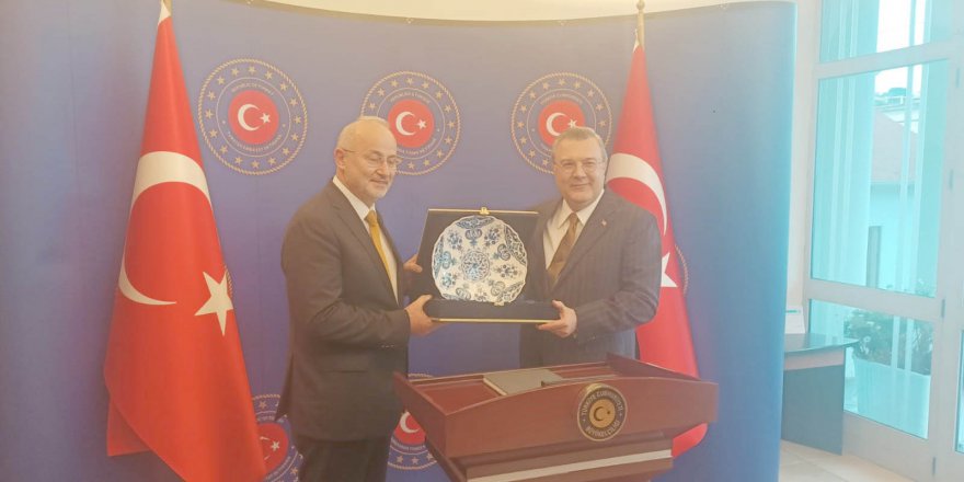 YAVUZ ÜNAL’DAN NEZAKET ZİYARETİ