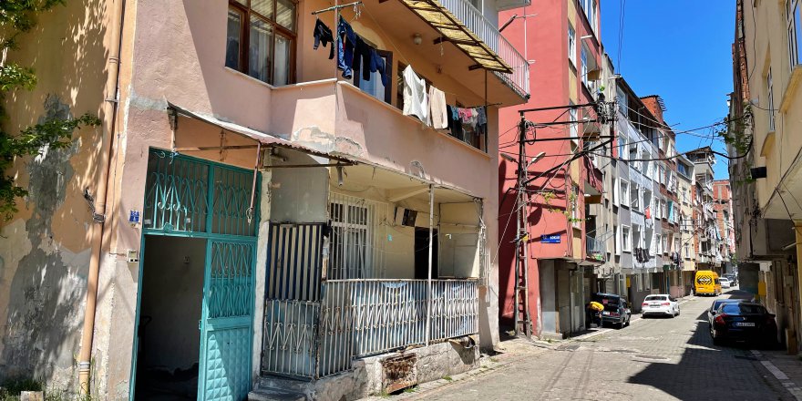 SAMSUN'DA BALKONDAN DÜŞEN 6 YAŞINDAKİ ÇOCUK YARALANDI