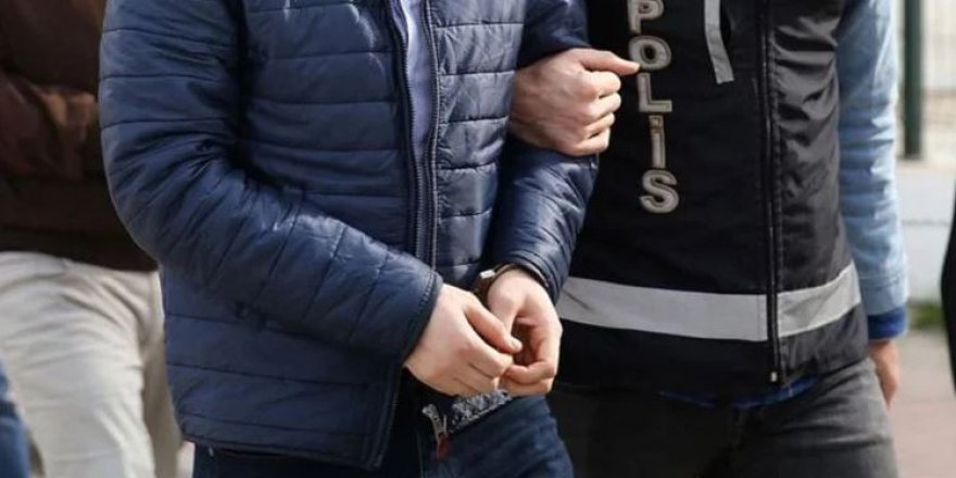 SAMSUN'DA MARKETTEN HIRSIZLIK YAPTIKLARI ÖNE SÜRÜLEN 2 ZANLIYA ADLİ KONTROL