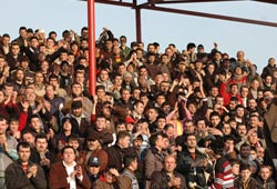 Taraftar Gümüşhane'ye akın etti
