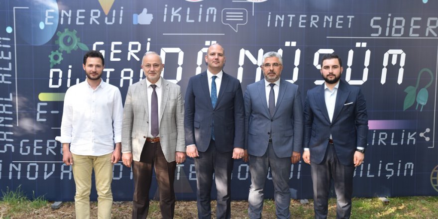 REKTÖR ÜNAL "DİJİTAL DÖNÜŞÜM" ETKİNLİĞİNDE