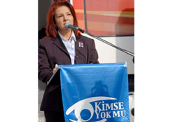 Kızılay'a kan takviyesi yaptı