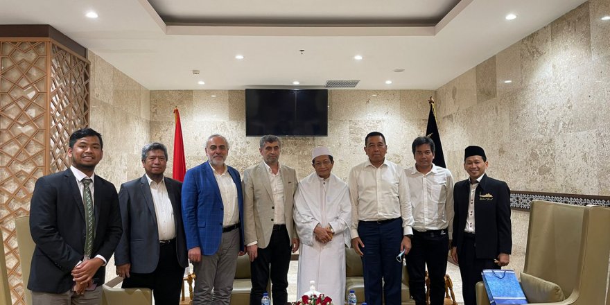 ENDONEZYALI ÖĞRENCİLER İÇİN İLAHİYAT ALANINDA EĞİTİM DESTEĞİ TALEBİ