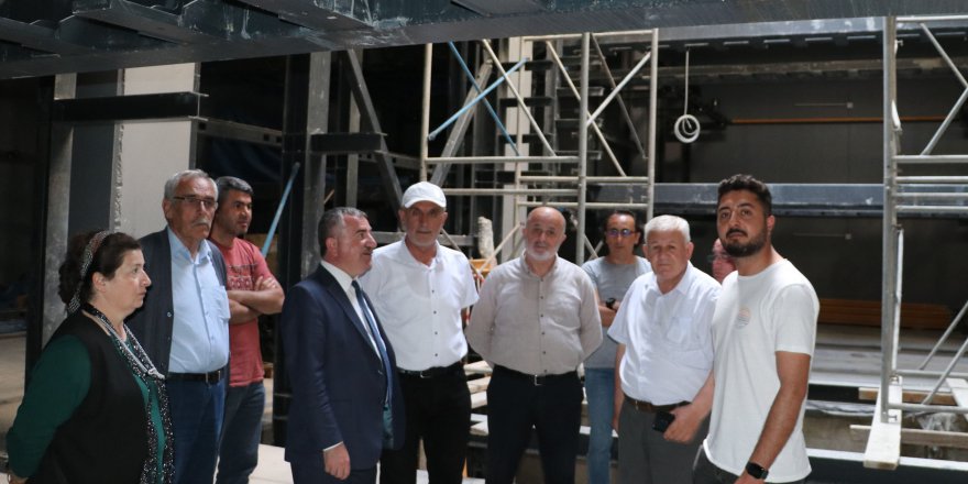 BAŞKAN ÖZDEMİR VE  BELEDİYE MECLİS ÜYELERİ OTOPARK İNŞAATINI ZİYARET ETTİ