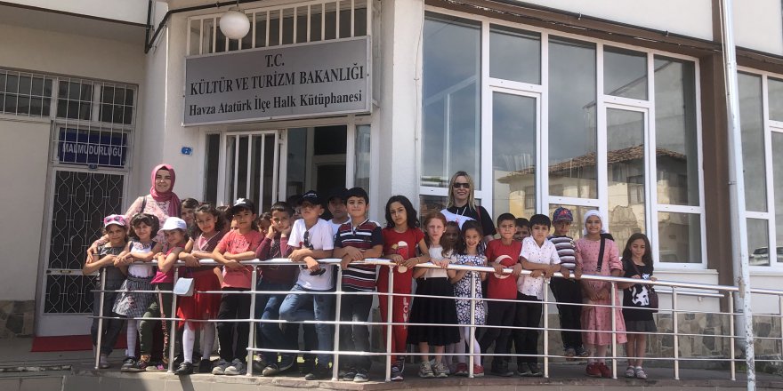 ATATÜRK EVİNE ÖĞRENCİLERDEN ZİYARET