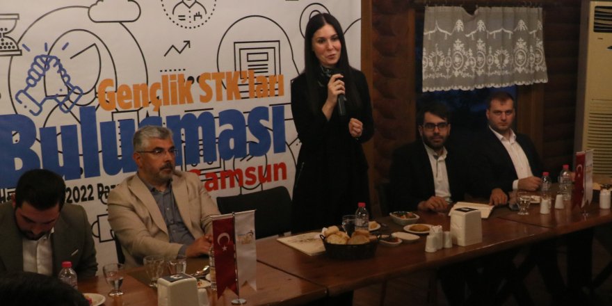AK PARTİ GENEL BAŞKAN YARDIMCISI ÇİĞDEM KARAASLAN, SAMSUN'DA GENÇLERLE BULUŞTU.