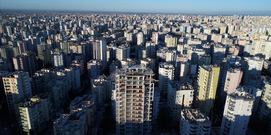 HUKUKÇULAR KONUT KİRASINDA 'YÜZDE 25' DÜZENLEMESİNİ OLUMLU BULDU