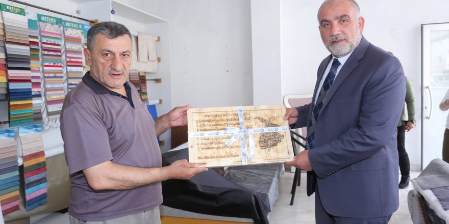 BAŞKAN SANDIKÇI’DAN ESNAFA ZİYARET