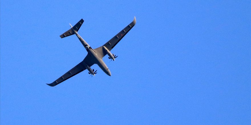 BAYRAKTAR AKINCI'DAN 'LGK-82' İLE BAŞARILI ATIŞ