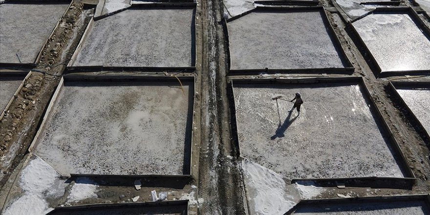 DOĞU ANADOLU'NUN TUZ İHTİYACI DOĞAL KAYNAKTA KURULAN ASIRLIK TESİSTEN KARŞILANIYOR