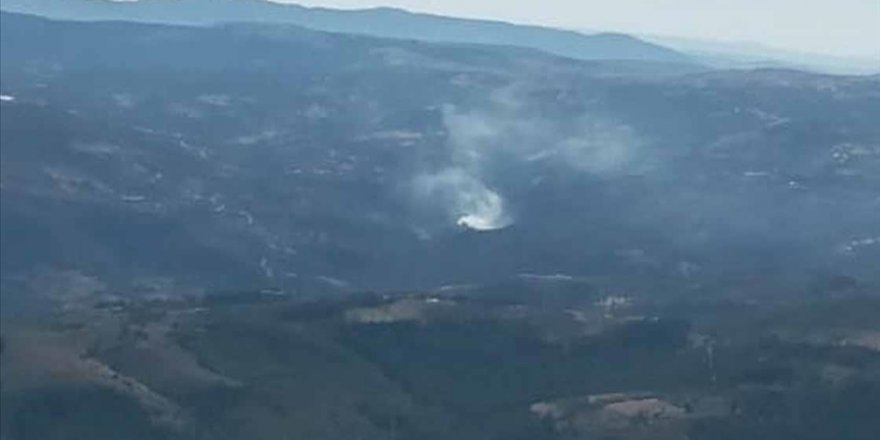 MANİSA'DA ÇIKAN ORMAN YANGININA MÜDAHALE EDİLİYOR