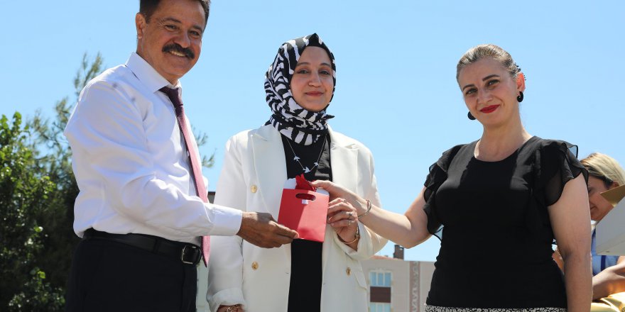 ATAKUM BELEDİYE BAŞKANI AV. CEMİL DEVECİ’DEN KADINLARA MESAJ: GÜCÜNÜZÜ BİRLEŞTİRİN