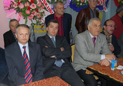 Birlik arıyorlar