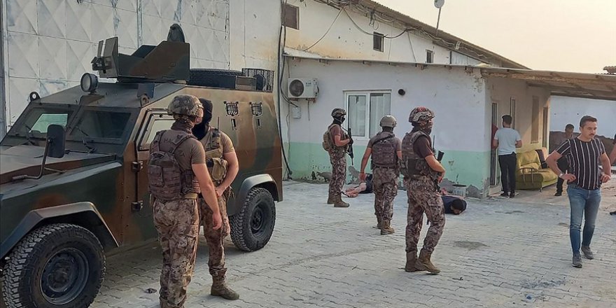 EYLEM HAZIRLIĞINDA OLDUKLARI DEĞERLENDİRİLEN 2 PKK'LI TERÖRİST YAKALANDI