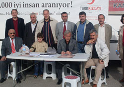 Kan bağışında bulundu