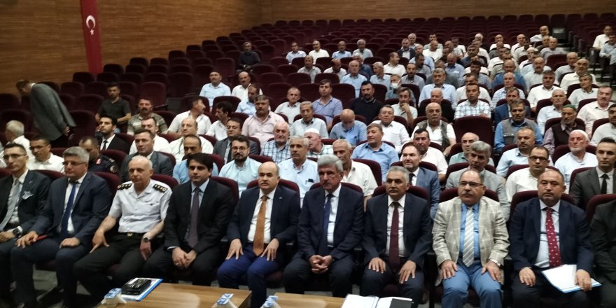 VALİ DAĞLI VEZİRKÖPRÜ'DE MUHTARLARLA BİR ARAYA GELDİ