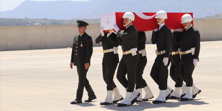 ŞEHİT PİYADE TEĞMEN ÖMER BAĞRA, SİİRT'TE SON YOLCULUĞUNA UĞURLANDI