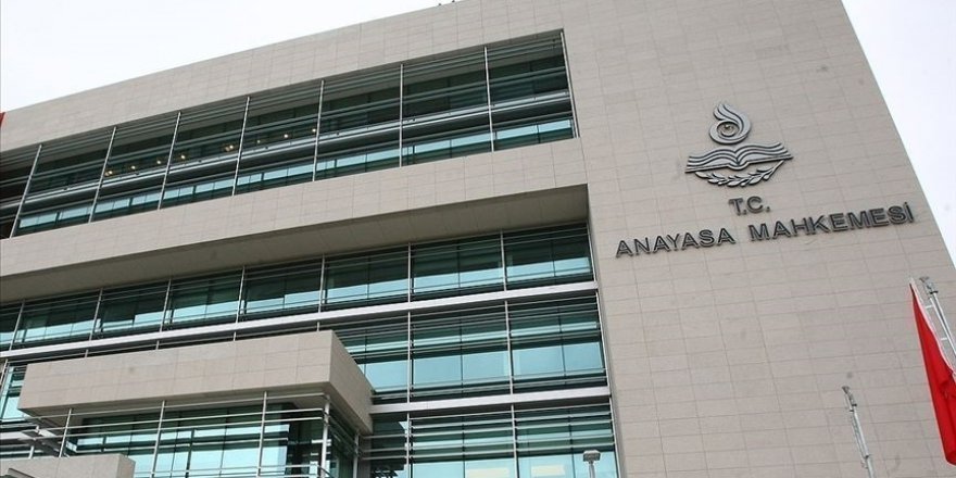 ANAYASA MAHKEMESİNDEN SİTENİN KARŞISINA YAPILAN BALIK HALİ İÇİN İHLAL KARARI
