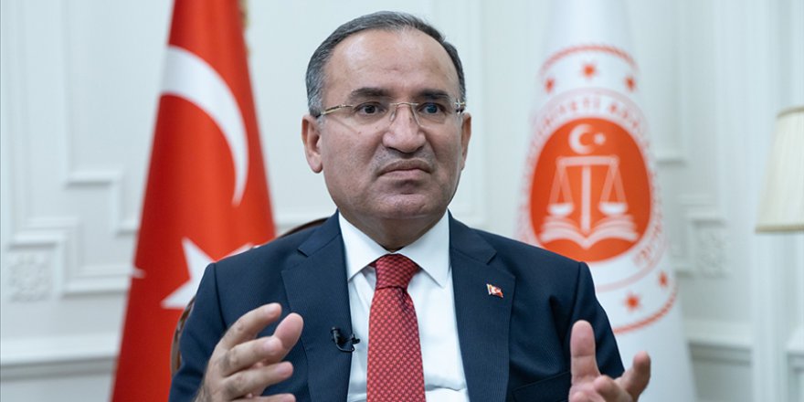 ADALET BAKANI BOZDAĞ'DAN ŞARKICI GÜLŞEN'İN İMAM HATİP MENSUPLARINA YÖNELİK İFADELERİNE TEPKİ