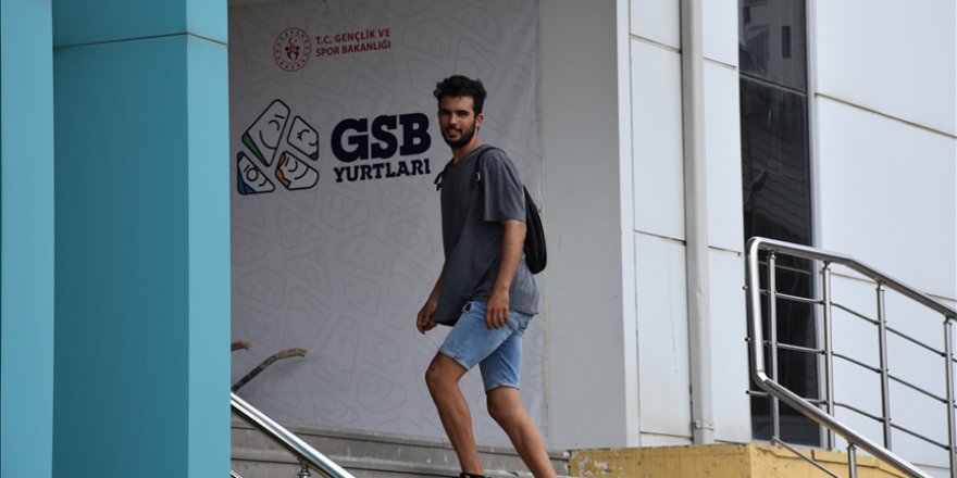 GENÇLERİN YURTLARDA ÜCRETSİZ KONAKLAMASINI SAĞLAYAN SEYAHATSEVER PROJESİ 5 EYLÜL'E KADAR UZATILDI