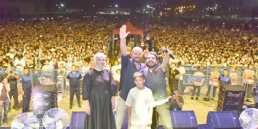TEKKEKÖY'DE UNUTULMAZ KONSER