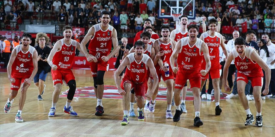 A MİLLİ BASKETBOL TAKIMI, AVRUPA ŞAMPİYONASI'NDA PARKEYE ÇIKIYOR