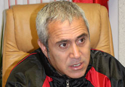 Oynanan futboldan memnunum